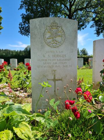 OS Grave of SSgt.K.S.Hodges. GPR. 15 Jul 2024_0.jpg