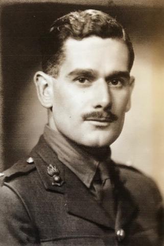 OS RE DC Murray 2nd Lt in Dec 1939 before going to France