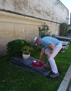 OS Former member of The Parachute Squadron, Royal Armoured Corps lays a wreath October, 2024