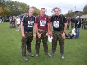 Paras 10 11/9/11. Finished 1 hr 55 min. 2 sons joined me. Sore feet and shoulders but good day out!