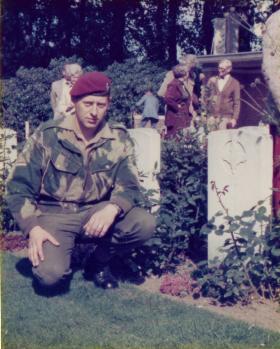 L/CPL GLEN HAMMERTON, 16th IND COY (LINCOLN), PAYING HIS RESPECTS AT ARNHEM 1977.