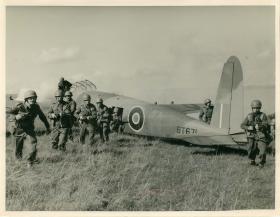 Hotspur Glider on the ground with armed troops.