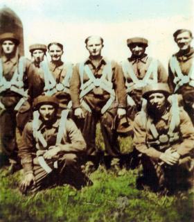 Group photograph of Airborne engineers, possibly Jump Course 14