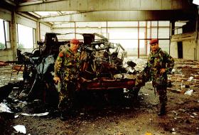 Members of 5 Airborne Brigade Logistic Battalion in Kosovo, 1999.