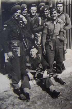 Pte Arnold and airborne colleagues, possibly 1st Bn Germany, c1948