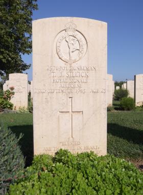 Headstone of Sgmn TJ Sillick, Bari War Cemetery, November 2011.
