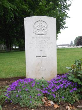 Headstone of Trooper GW Lamont, Ranville War Cemetery, May 2013.