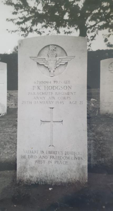 OS Grave of Pte PK Hodgson