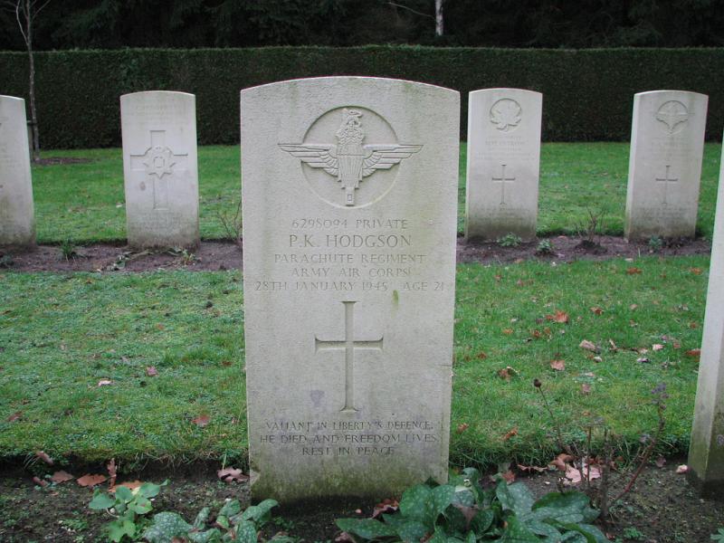 OS Gravestone of PK Hodgson, Venray, Limburg