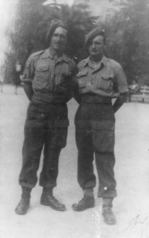 Harold Mudie, with another soldier of 5th (Scottish) Parachute Battalion, c.1942-3
